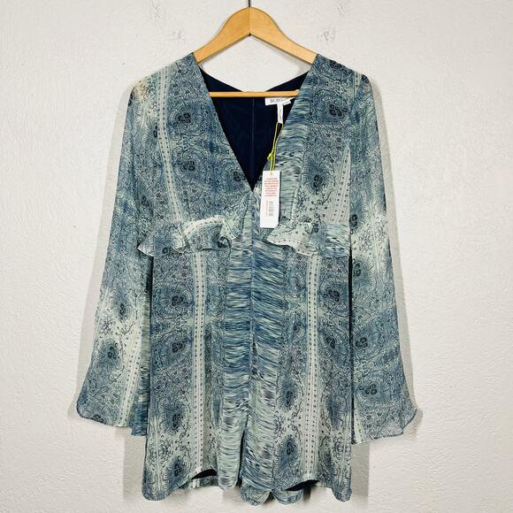 NEW! BCBGeneration Deep V Romper Long Sleeve Semi Sheer Light - 6 - Picture 2 of 7